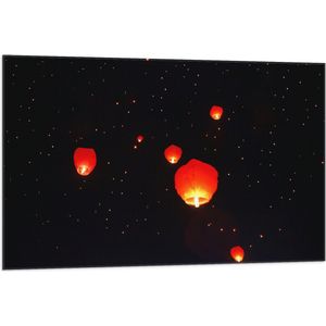 Vlag - Brandende Lampionnen Vliegend naar Sterrenhemel - 105x70 cm Foto op Polyester Vlag