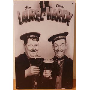 Laurel en Hardy dik en dun STAAND Reclamebord van metaal METALEN-WANDBORD - MUURPLAAT - VINTAGE - RETRO - HORECA- BORD-WANDDECORATIE -TEKSTBORD - DECORATIEBORD - RECLAMEPLAAT - WANDPLAAT - NOSTALGIE -CAFE- BAR -MANCAVE- KROEG- MAN CAVE