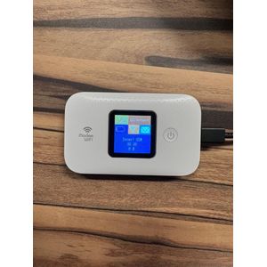 E5786+ - 4G/5G Cat6 Mobile Mifi Router