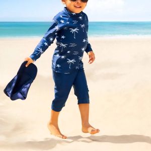 3 delige jongens of meisjes unisex zwemkleding zwembroek shirt met lange mouwen en een pet donkerblauw maat 122/128