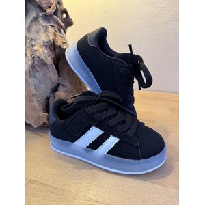 Striped Sneaker Black met lichtjes