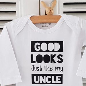 Baby Rompertje met tekst lange mouw met tekst Good looks Just like my uncle oom wit -Maat 62-68