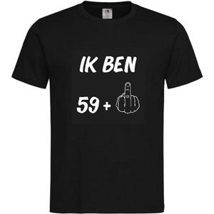 T-shirt Unisex Volwassenen Grappig Tekst "Ik ben 59+1" Op Voorkant | korte mouw | Zwart/wit | maat XL