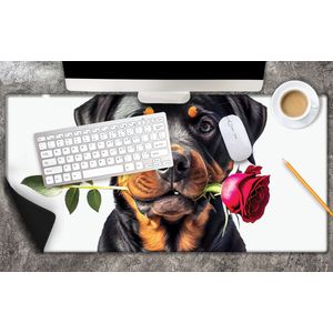 Bureau onderlegger - Romantische Rottweiler Hond met Roos tegen Witte Achtegrond - 80x40 cm - 2 mm Dik - Bureau mat Vinyl