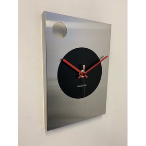 Wandklok CHANTALBRANDO CYCLOOP == SILVER & BLACK == MODERN DESIGN = ZWART & ZILVER