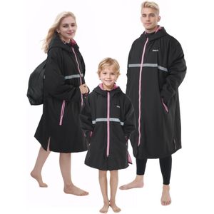 Oversized Badjas voor Volwassenen en Kinderen - Winddicht en Waterdicht met Pluche Gevoerde Zakken