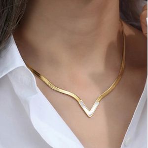 Leerella dames minimalistische goud/wit visgraat ketting | V-vormige Dames Choker Ketting | Halsketting voor Dames 40 + 6 cm