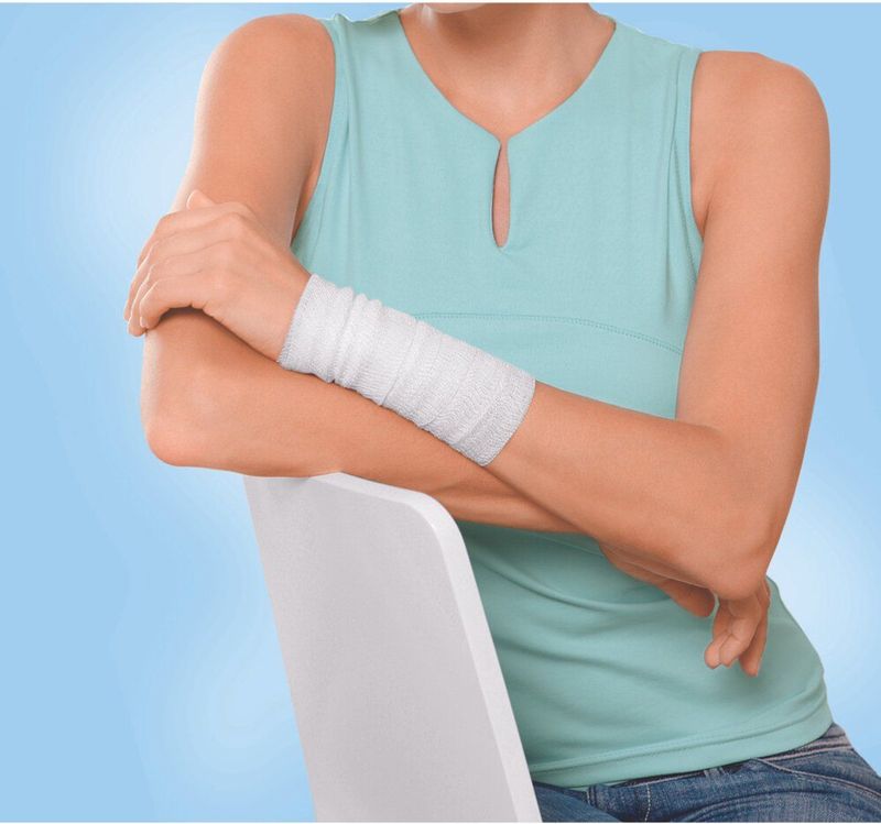 Leukoplast Elastomull® Fixatiewindsel 4 m x 10 cm - 3 x 2 stuks - Voordeelverpakking