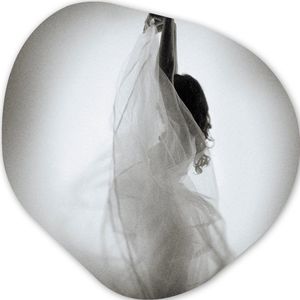 Vrouwen - Jurk - Dansen - Zwart wit - Asymmetrische spiegel vorm op kunststof