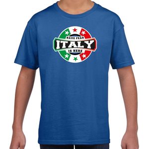 Have fear Italy is here t-shirt met sterren embleem in de kleuren van de Italiaanse vlag - blauw - kids - Italie supporter / Italiaans elftal fan shirt / EK / WK / kleding 158/164