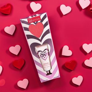 IDC Institute In Love Gift Set - Bruisballen en Handcrème - Cadeauset