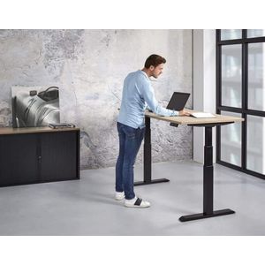 Elektrisch verstelbare zit/sta werkplek Basic breed 180CM diep 80CM bladkleur Licht Eiken framekleur Aluminium (RAL9006)