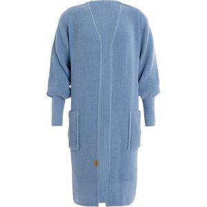 Knit Factory Patty Lang Gebreid Vest Crystal Blue - Gebreide dames cardigan - Lang vest tot over de knie - Lichtblauw damesvest - Pofmouw - 30% wol en 70% acryl - 36/38