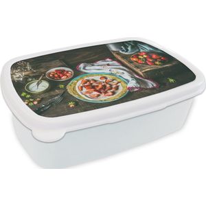 Broodtrommel Wit - Lunchbox - Brooddoos - Aardbei - Rustiek - Fruit - 18x12x6 cm - Volwassenen