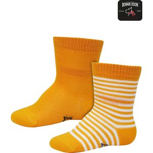 Bonnie Doon Sokken Set Gestreept en Effen voor Baby's Oranje/Wit 8-12 mnd - Organisch Katoen - 2 paar - GOTS gecertificeerd - Stay-on-socks - Unisex - Jongens - Meisjes - Zakt niet Af - Strepen - 2-pack - Multipack - Flame Orange - OL0441012.227