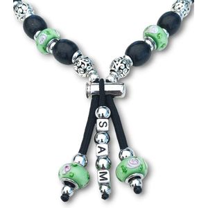 Designed4dogs Stijlvolle halsketting rijkelijk gevuld met GROENE PANDORASTIJL kralen aangevuld met zilverkleurige metalen en zwarte houten kralen handgemaakt paracord halssieraad halsband sieraad accessoirre voor hond honden Maat L 41-50 CM