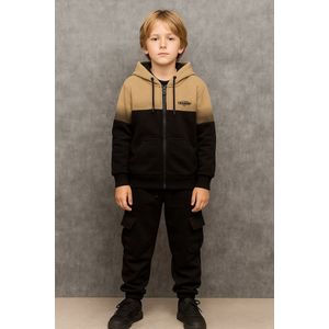 Joggingpak Kind – Vest met Capuchon + Broek – Trainingspak – Maat 98/104 – Jongens – Kleur beige/zwart – Fleece - Hele Jaar Draagbaar - Topkwaliteit