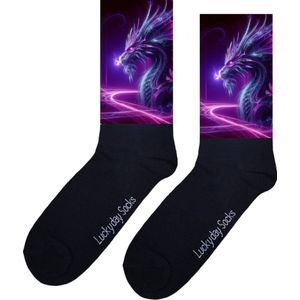 Draak - Opkikkertje - Grappige sokken - Valentijn cadeau - Verjaardag cadeau - Kerst cadeau - Grappige sokken - Leuke sokken - Paars - Fantasie - Vrolijke sokken - Kerst sokken - Vaderdag - Moederdag - Socks maken Happy - 37-44