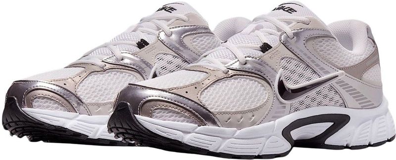 Nike - V5 RNR - Sneakers