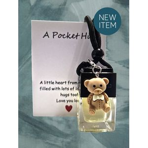 Autoparfum Knuffel Beer - 8ml - Vanille Orchids- Met Pocket Bear Hug - Wenskaartje - met geluksbrenger - Traditional Hammam Ritual Overseas - Auto parfum - Autogeurtje - Gifts - Verjaardagscadeau - Bff - Valentijn - Huwelijk