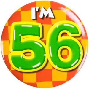 Button 56 Jaar - Button met speld (55mm) - Leeftijd badge - 56 Jaar versiering - Accessoires - Rozet I'm 56 - Verjaardag jongen / meisje / man / vrouw - Button 56 Jaar