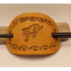 Leren beige haarspeld panter in sierrand + haarpin hout - haarspeld dieren afbeelding - haarspelden panter - haaraccessoires dieren - haarsieraad dieren - haaraccessoires dik haar - haarsieraden lang vol haar - haarspeld lang dun haar - haarspelden