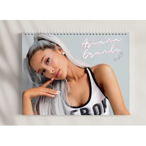 Verjaardagskalender Ariana grande - popartist - Merch - Muziek - Cadeau - Kerst - Cadeau voor haar - A5 formaat