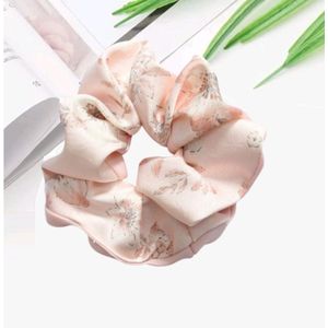 Luxe Zijde scrunchie gebloemd- silk feeling haarelastiek Haarelastiekjes - Haar Accessoires Vrouwen - Wokkels - Haarelastiekjes Scrunchie - Haar Accessoires Meisje