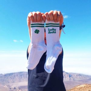 Pegada Sportsokken – Lucky Socks – Unisex – Maat 36-41 – Wit met groene print – Comfortabel & Ademend – 1 Paar