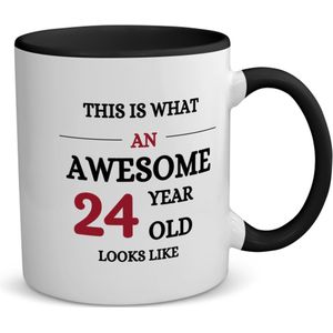 Akyol - this is what an awesome 24 year old looks like koffiemok - theemok - zwart - Hoera 24 jaar - iemand die 24 jaar is geworden - de jarige - verjaardagscadeau - kado - geschenk - gift - leuke verjaardagscadeau - felicitatie - 350 ML inhoud