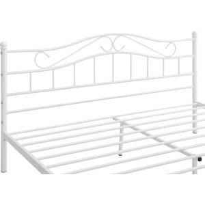 In And OutdoorMatch Metalen Bed Madeline - Twijfelaar - incl. Bedbodem - 140x200 - Wit - Modern design