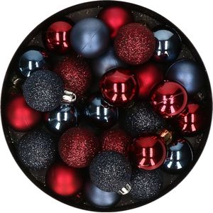 28x stuks kunststof kerstballen donkerrood en donkerblauw mix 3 cm - Kerstboomversiering