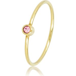 *My Bendel - Fijne ring goud met roze zirkonia - Fijne aanschuifring met roze zirkonia steen, gemaakt van mooi blijvend edelstaal - Met luxe cadeauverpakking