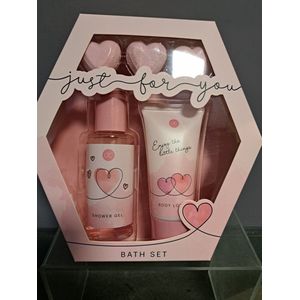 geschenk set vrouwen verjaardag - moeder dag - valentijn - leuk geschenk - rozen - bath set