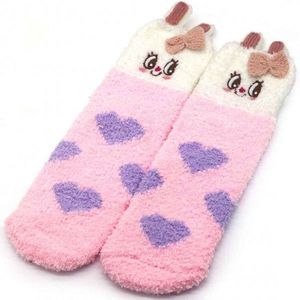 Fluffy sokken - Paarse hartjes, gezichtjes, strikjes - Chill sokken - Maat 35 tm 40 - Damesdingetjes