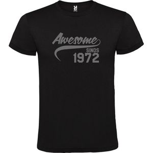 Zwart T-shirt ‘Awesome Sinds 1972’ Zilver Maat XS