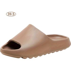 Bovista Comfortabele Slippers - Badslippers - Teenslippers - Anti-Slip Slides - Flip Flops - Stevig Voetbed - Lichtbruin - Maat 38