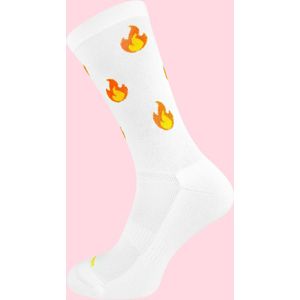 Hardloopsokken - Vlammen print - Wit- Maat 39 tot 45+ Snelle Sokken - Compressie hardloopsokken tot Enkel - Vrolijke Sportsokken - Sportsokken heren - Sportsokken vrouwen - Nylon hardloopsokken - Antizweet