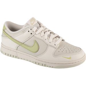 Nike Wmns Dunk Low, Vrouwen, Beige, Sneakers, maat: 38