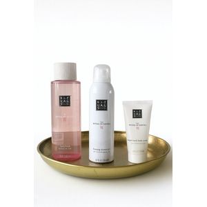 Rituals of Sakura - Geschenkset - Bath Foam 500 ml - Doucheschuim 200 ml - Body Cream 70 ml - Rituals Product - Luxe Gouden Rond Decoratieve Dienblad