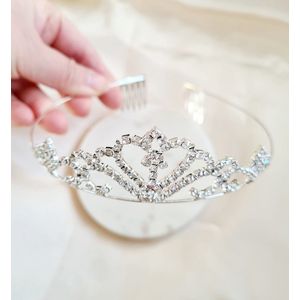 Mooie Tiara Kroontje bruidsmeisje| prinses kroontje |haaraccessoire met steentjes| luxe diadeem| Haarpin glanzend| Bruidmeisje| Galafeest| Verkleedpartij Prinses - Luxe Tiara/kroontje - Frozen - Rapunzel - Doornroosje - Elsa - Anna - Prinsessenjurk