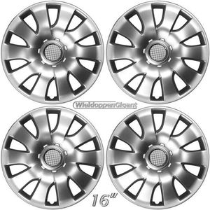 Wieldoppen set 16"" passend voor RENAULT TRAFIC 2014- zilver + chroom ring. Set a 4 stuks (0425)