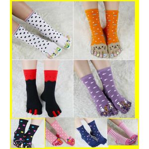 Dames teensokken - teen sokken - toesocks - 3 paar - blauw - oranje - roze - paars - rood - wit - leuke print - random - mix - maat 35 - 38 - cadeau voor haar - geschenk dames - kerst cadeau - verjaardagscadeau - yoga - sport