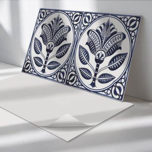 Wallfluent Vinyl Wandpaneel - Bloemenkeramiekpatroon PVC Muurpaneel - 120 cm x 60 cm - Blauw PVC wandpaneel - 1 stuk - Rechthoekig Wandbekleding Vinyl - Bloemen en planten Wandpaneel - Zelfklevende Wandbekleding - Wandpaneel Keuken en Badkamer