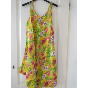 Dames jurk Heleen gebloemd motief geel paars wit groen rood bordeauxrood strandjurk Maat 36-44