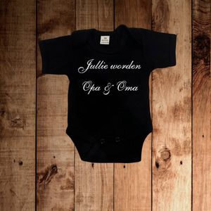 Rompertje – ""Jullie worden Opa & Oma"" – Zwart – 100% Katoen – Zwangerschapsaankondiging - zwart korte mouw - maat 56