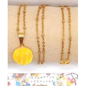 Jeannette-Creatief® - Beach - Jasseron Yellow Shell - Ketting met schelp - Gele schelp - Ketting Dames - Dames Ketting - Schelphanger - Bedel Schelp - RVS Gouden Jasseron