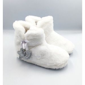 Zeer zachtige en stevige meisjes pantoffels met maan en sterretje - stevige zool met goede grip - heerlijk comfortabel en warm - roze - maat 30