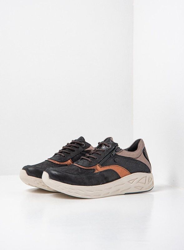 Wolky - 0570390-032 - Sneakers - Zwart - Leer