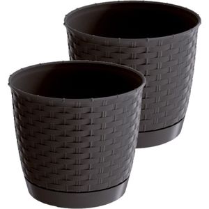 2x stuks ronde gevlochten plantenpotten/bloempotten kunststof dia 22 cm en hoogte 19.5 cm in het donkerbruin